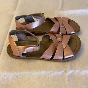 Saltwater Sandals EUC